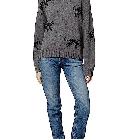 RAILS PERCI SWEATER - JUNGLE CAT
ASH GRAY - SIZE SMALL
95% COTTON /5% CASHMERE - Picture 3 of 11